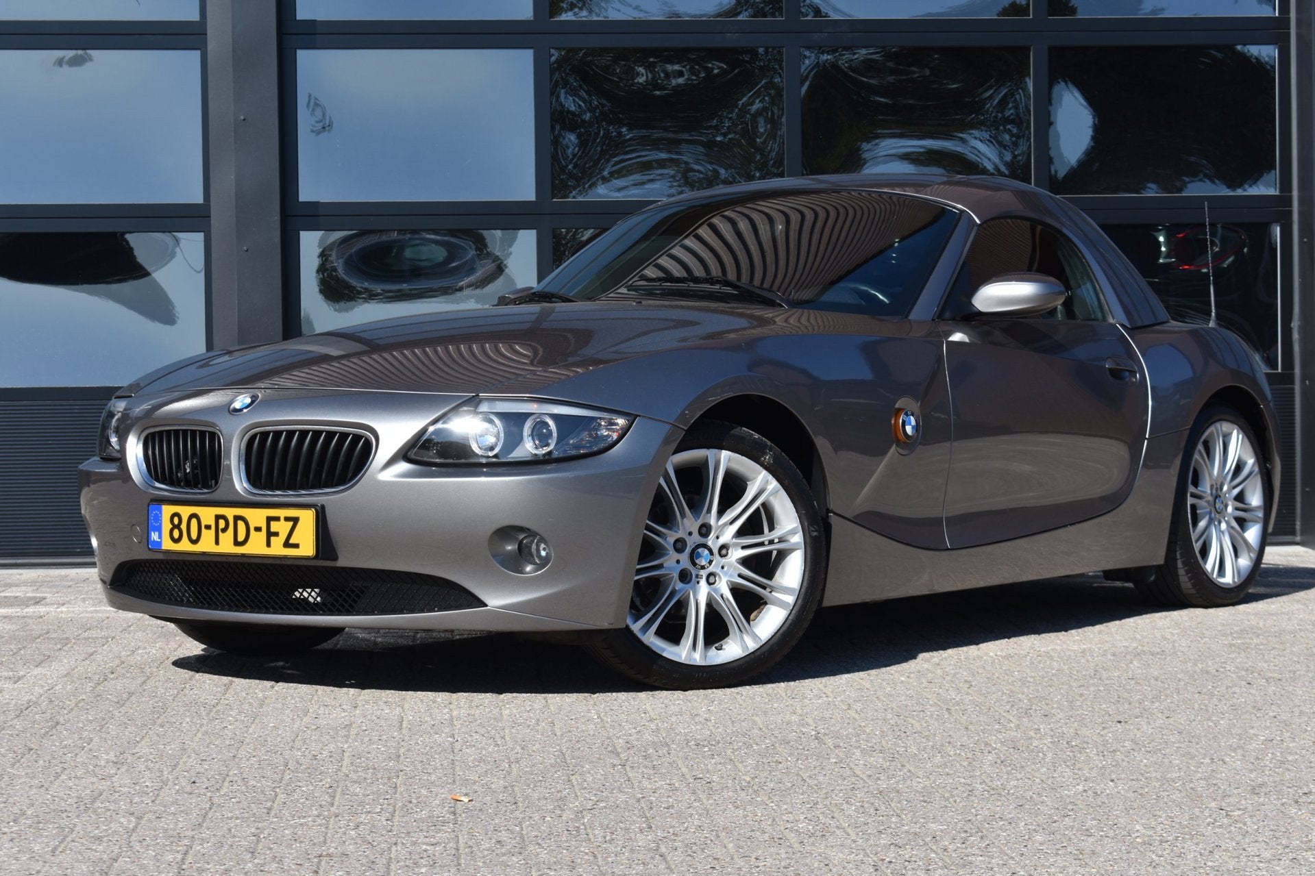BMW Z4 Roadster 2.2i S '04 Hardtop Leder Airco Cruise Inruil, 2171 cc, Achterwielaandrijving, Gebruikt, Cabriolet