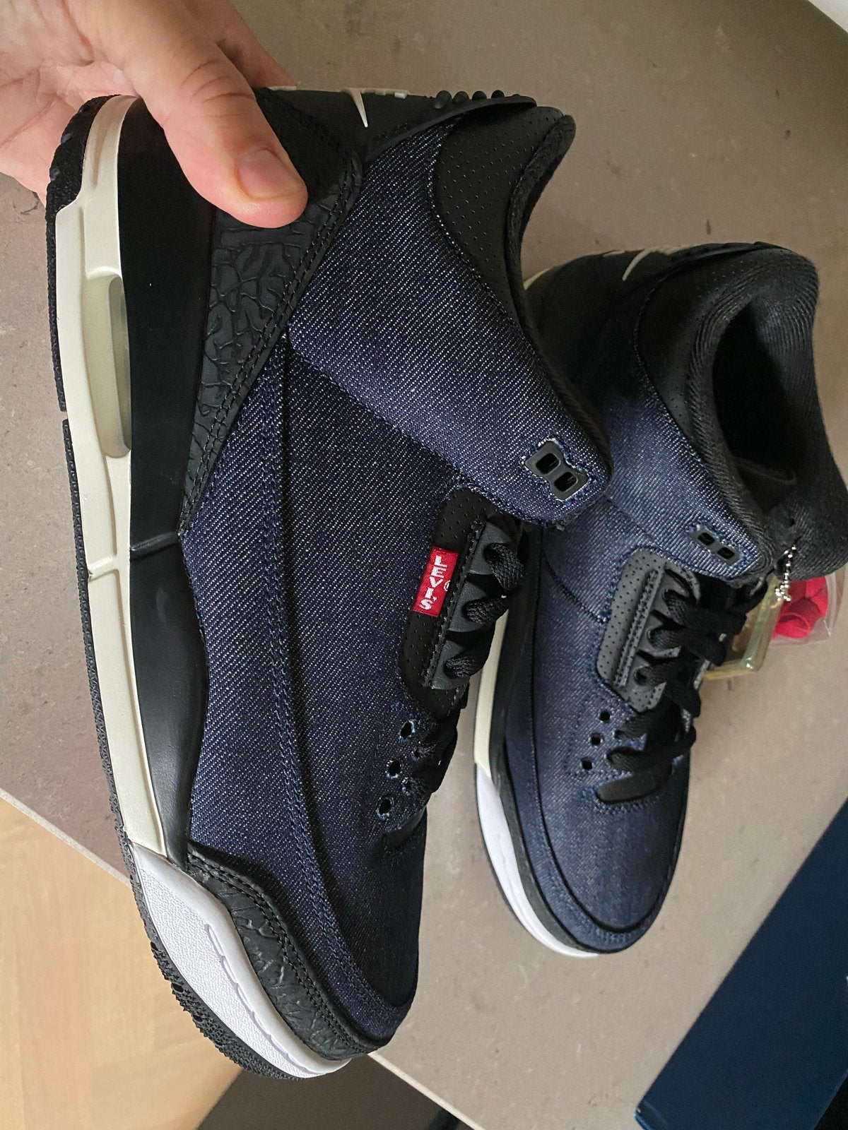 Nike Air Jordan 3 Retro x Levi's NRG Denim (maat 45), Ophalen of Verzenden, Nieuw, Blauw, Sneakers of Gympen