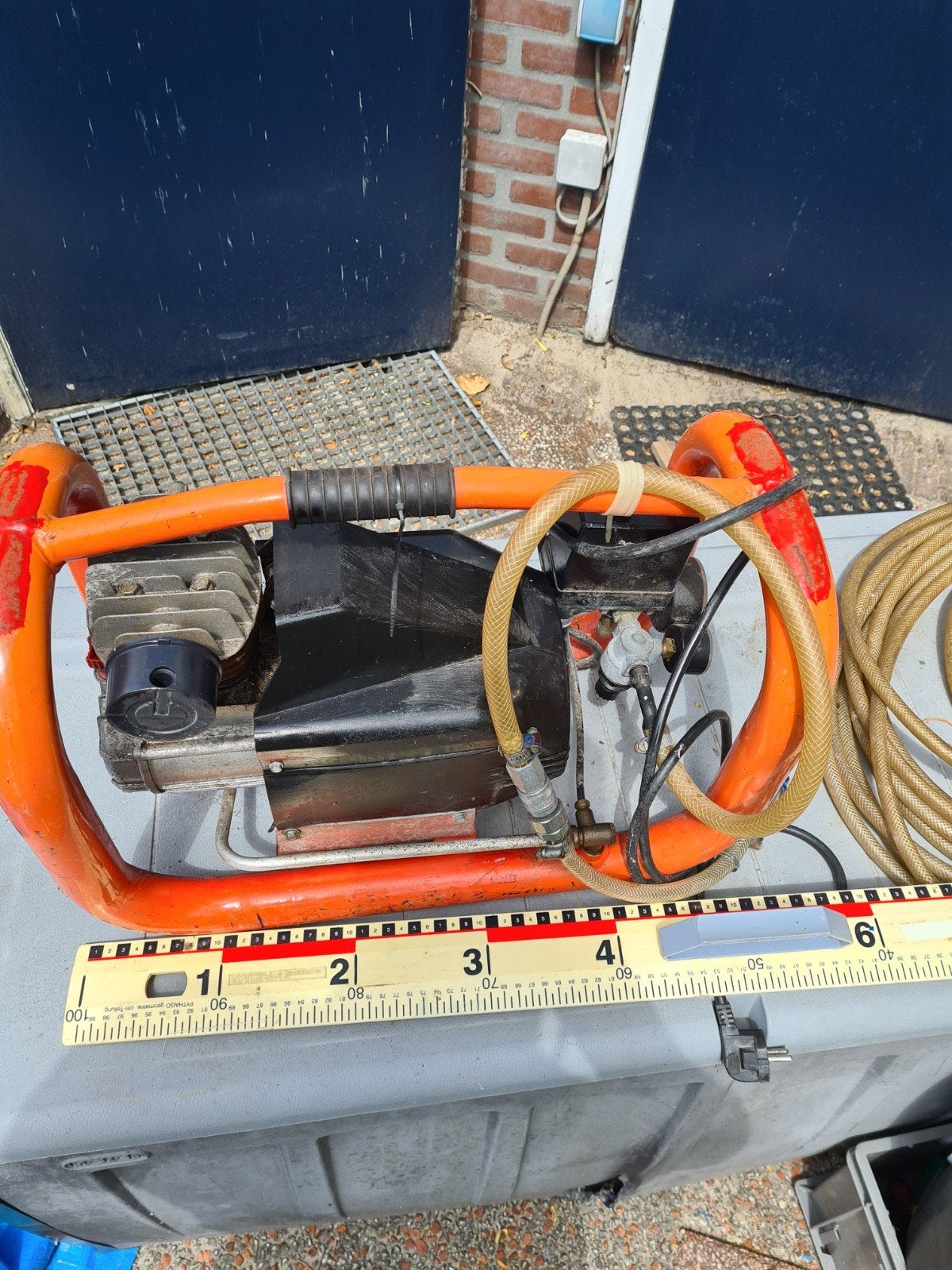T.Koop buizencompressor 9 bar.   cpl met slang en toolsgoede, Minder dan 25 liter, Ophalen of Verzenden, Gebruikt, Minder dan 200 liter/min
