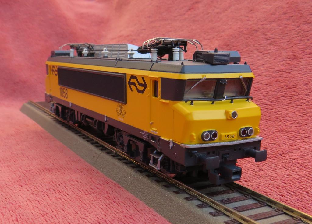 Roco 68672, NS 1800, Hobby en Vrije tijd, Modeltreinen | H0, Wisselstroom, Locomotief, Ophalen of Verzenden, Roco