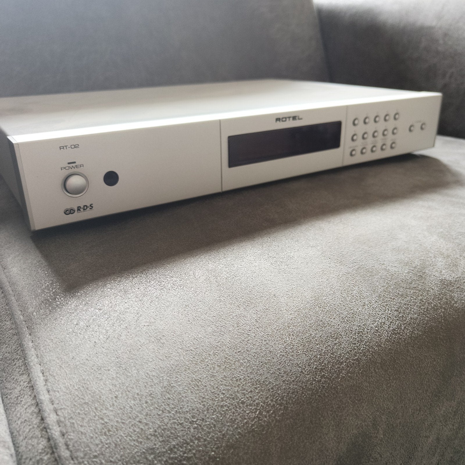 Rotel tuner RT02 zilver, Ophalen, Zo goed als nieuw
