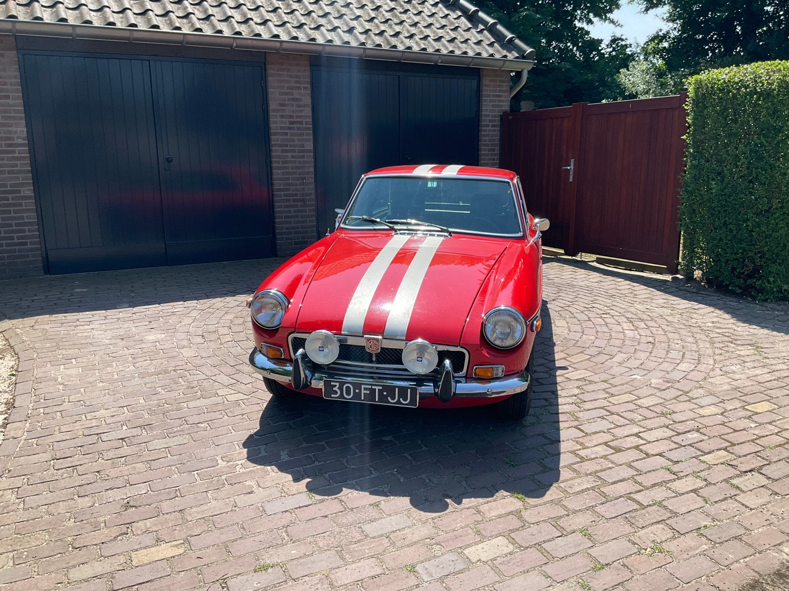 MG B  gt 1.8 1973 Rood, Auto's, MG, Voorwielaandrijving, B, 1777 cc, Handgeschakeld