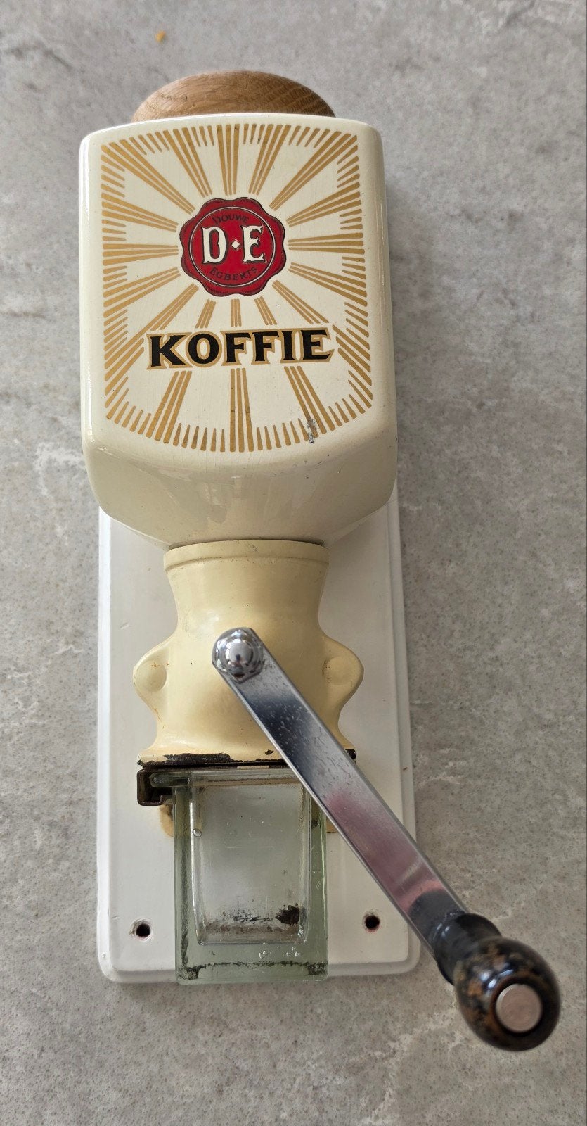 Retro Douwe Egberts wandkoffiemolen, Antiek en Kunst, Ophalen