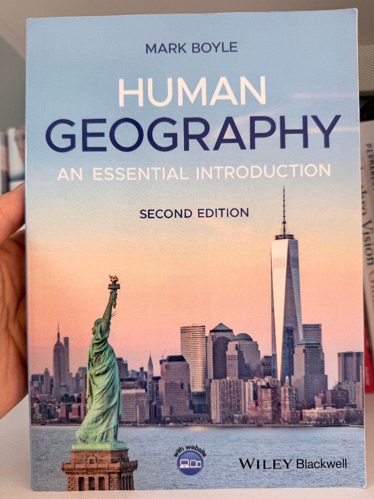 Human Geography: An Essential Introduction, Boeken, Ophalen of Verzenden, Zo goed als nieuw