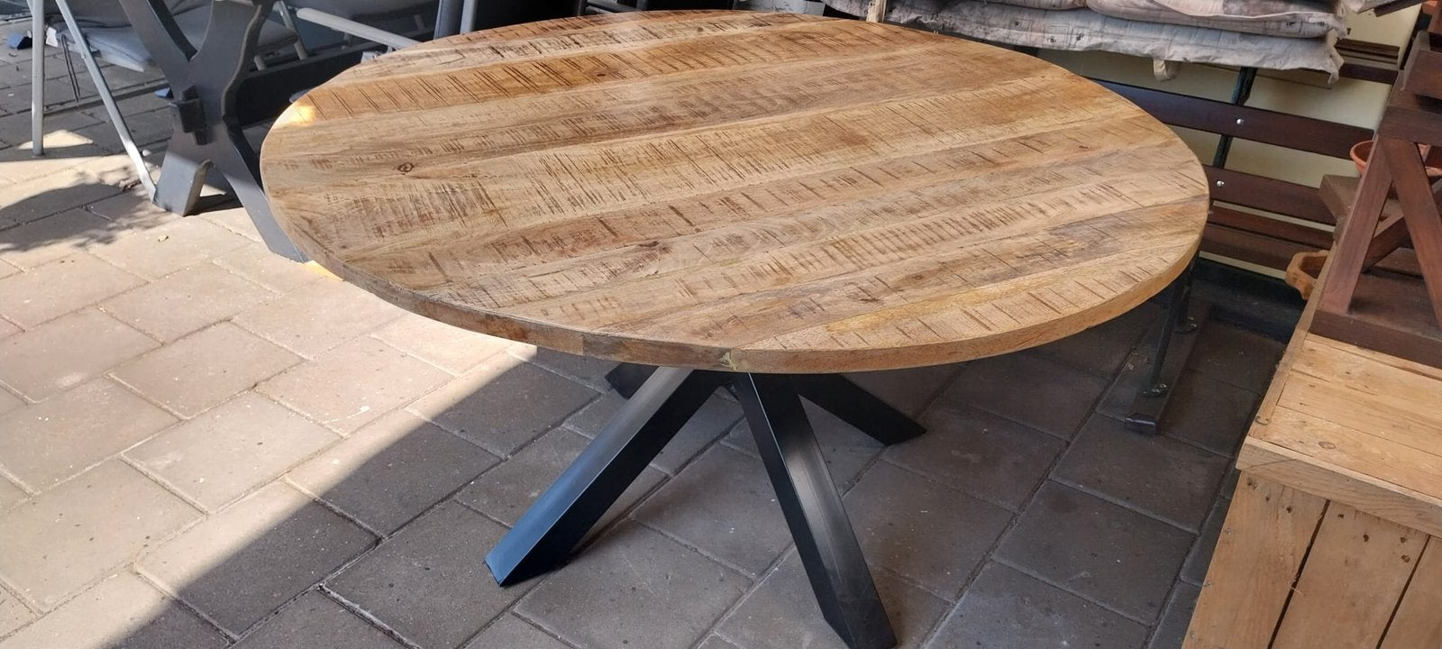 Keukentafel hout/staal Ø140cm, Huis en Inrichting, Rond, Zo goed als nieuw, Ophalen, Overige houtsoorten