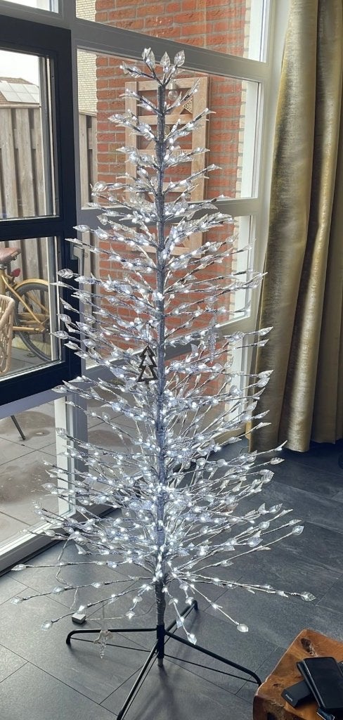 Kerstboom buiten en binnen, Diversen, Kerst, Ophalen, Zo goed als nieuw