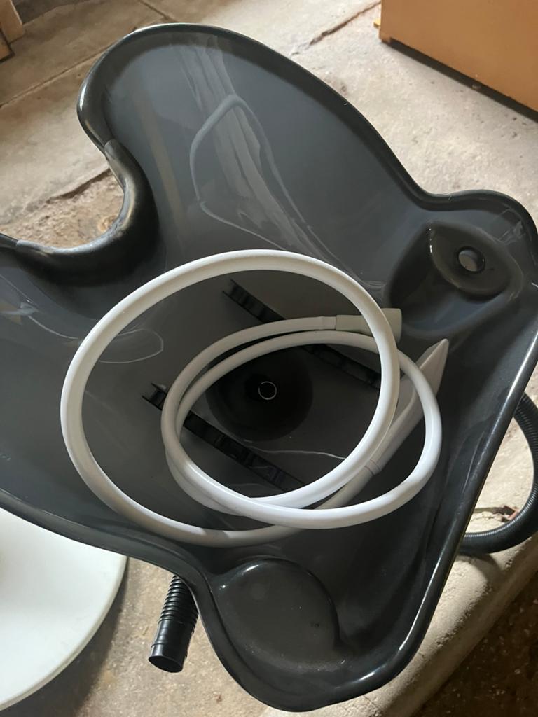 Mobiele kapper wasbak, Ophalen, Gebruikt, Zwart