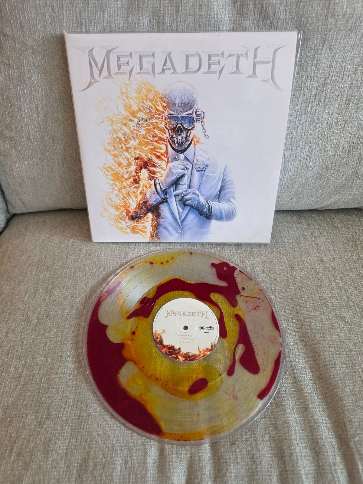 Megadeth - Megadeth Magma filled vinyl, 2020 tot heden, Ophalen of Verzenden, Zo goed als nieuw, Gatefold hoes