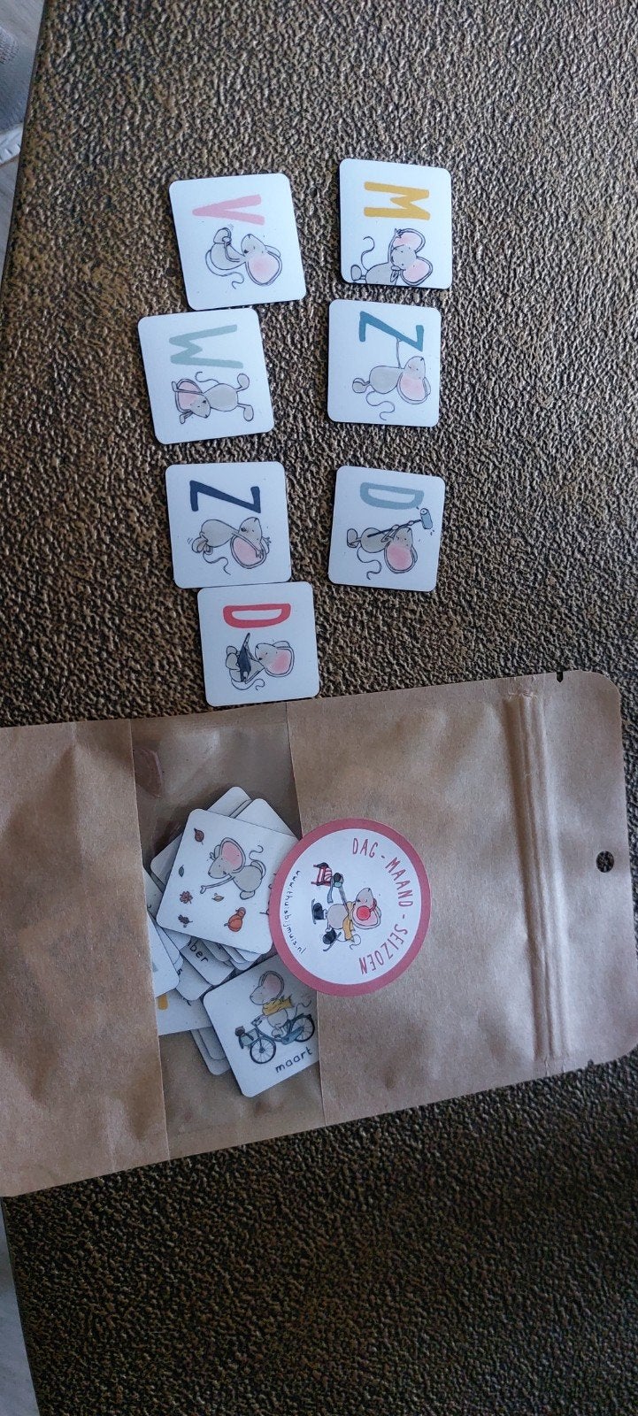 thuis bij muis magneetjes: Dag, Maand, Seizoen met muisjes, Verzenden, Zo goed als nieuw, Taal en Lezen