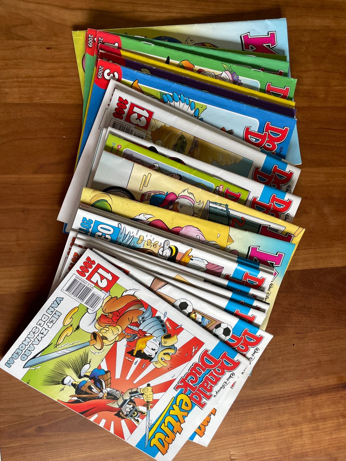Donald Duck stripboeken 27 stuks - Extra, Katrien en Junior, Meerdere stripboeken, Ophalen, Gelezen