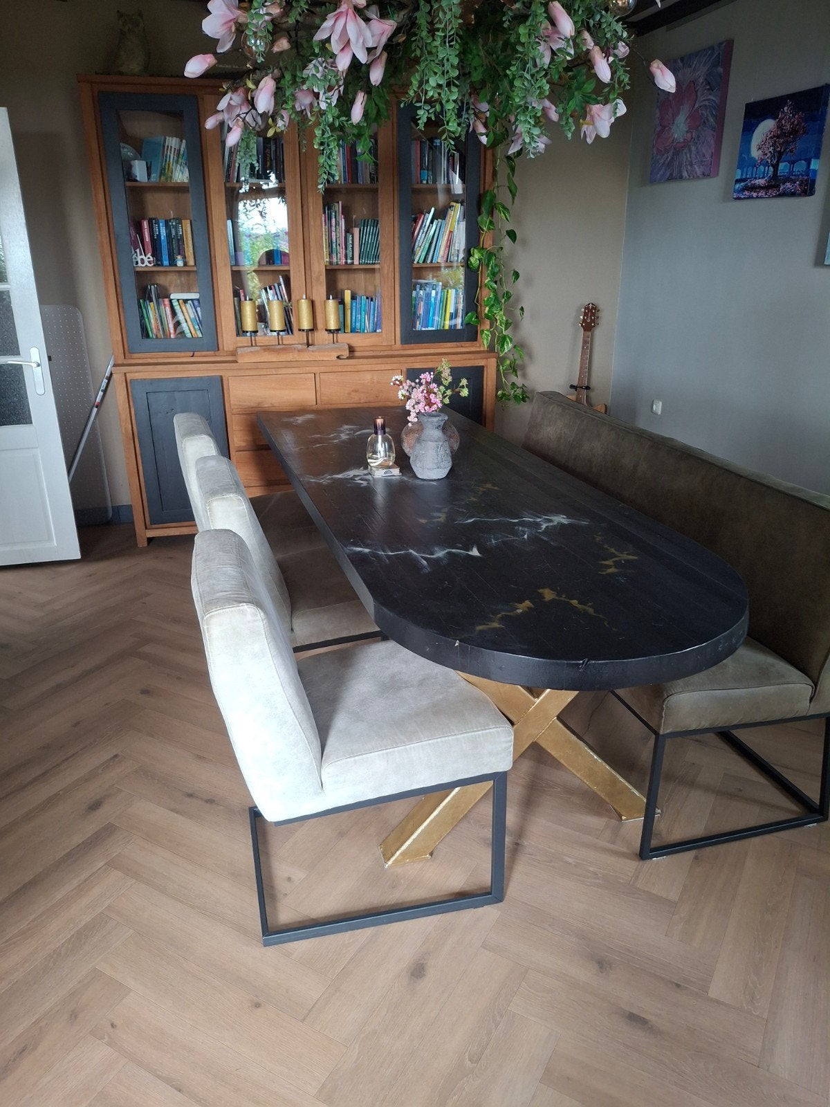 lara Eettafel met bank en stoelen - Modern design, Huis en Inrichting, Gebruikt, Twee, Overige kleuren, Hout