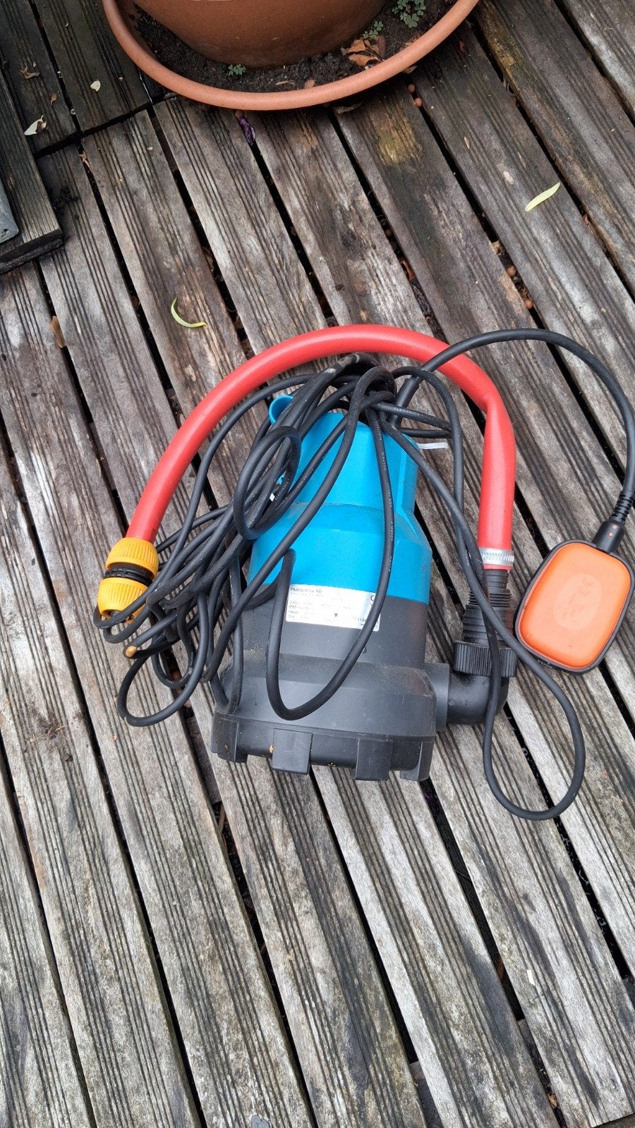 Gardena Dompelpomp - Ideaal voor tuin en huis, Ophalen of Verzenden, Gebruikt, Elektrisch, Dompelpomp