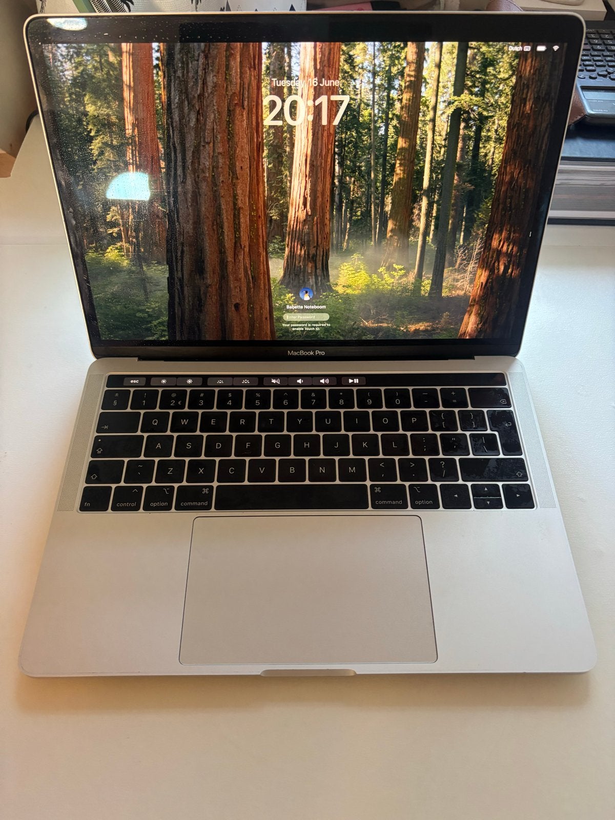Foto 2 van MacBook Pro 13 inch - i5, 8GB RAM, 500GB opslag