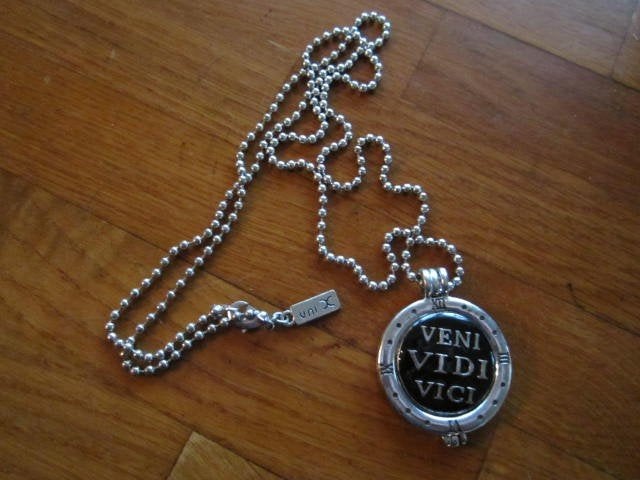 Veni Vidi Vici., Ophalen of Verzenden, Nieuw, Overige materialen, Met hanger