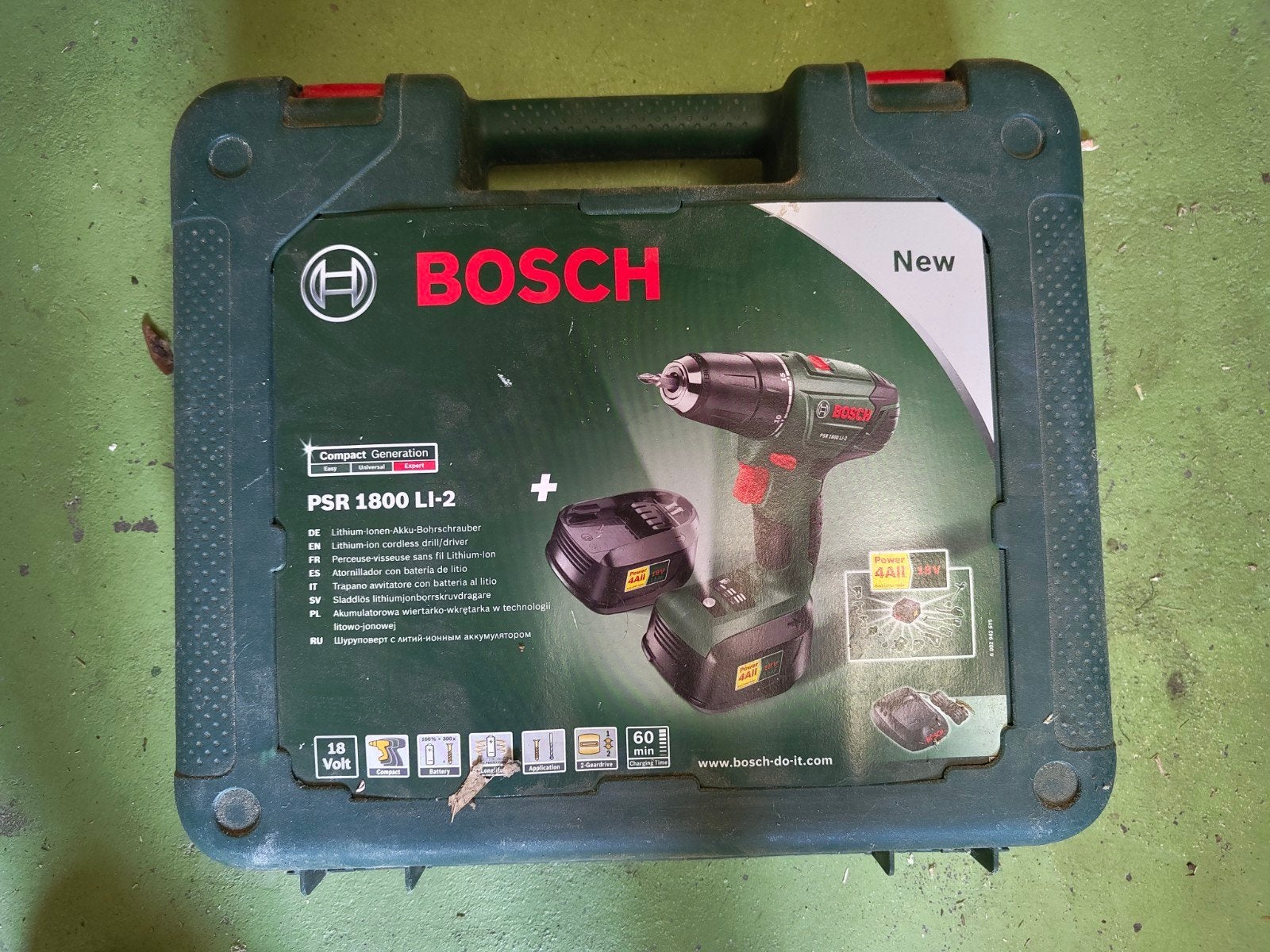Bosch PSR 1800 LI-2 Accuboormachine met 2 defecte accu's, Variabele snelheid, Ophalen of Verzenden, Boor- en Schroefmachine, Gebruikt