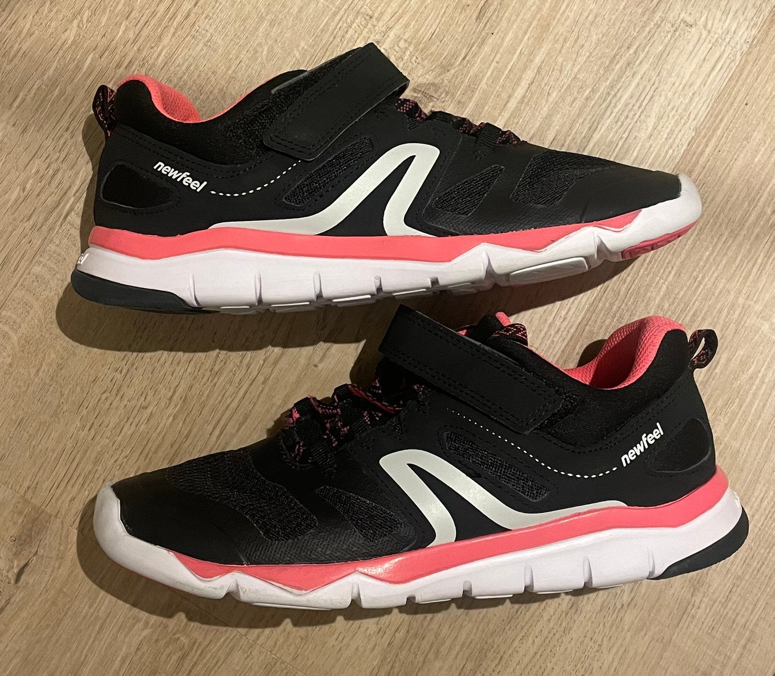 Decathlon gymschoenen sportschoenen maat 39, Kleding | Dames, Schoenen, Ophalen of Verzenden, Zo goed als nieuw, Sportschoenen