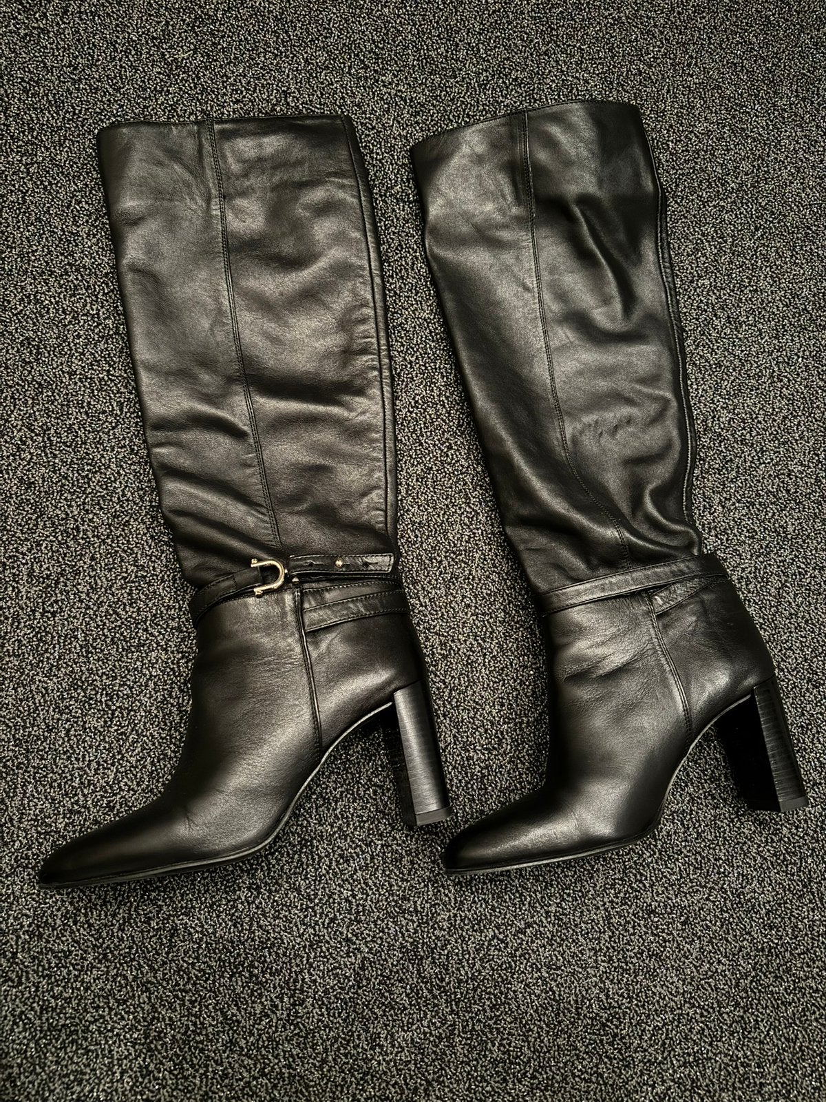 Zwarte lange leren laarzen met hak maat 36 van Zara, Kleding | Dames, Hoge laarzen, Zwart, Ophalen of Verzenden, Zo goed als nieuw
