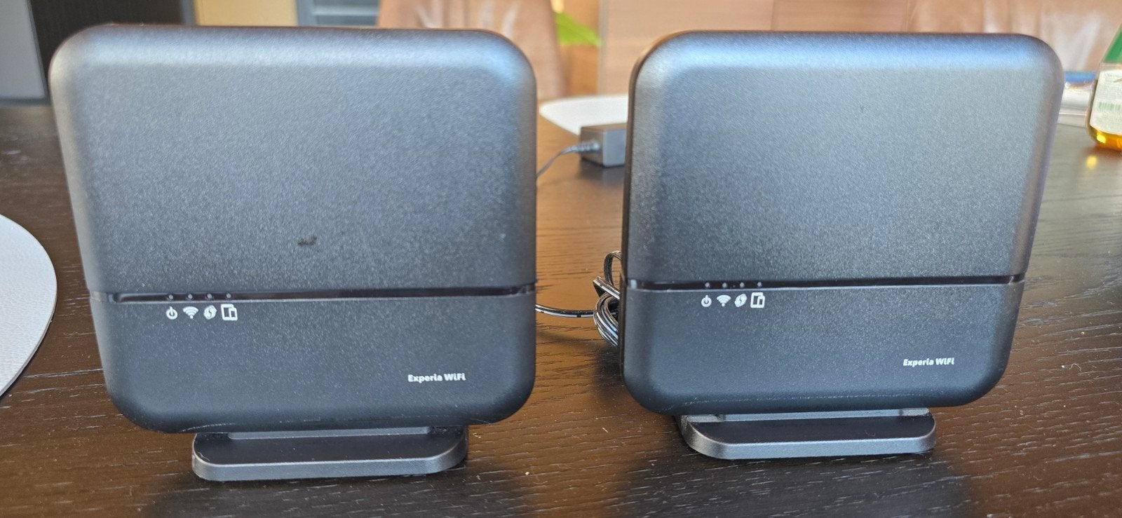 2 KPN Experia WiFi versterkers met originele adapter, Computers en Software, WiFi-versterkers, Ophalen of Verzenden, Gebruikt