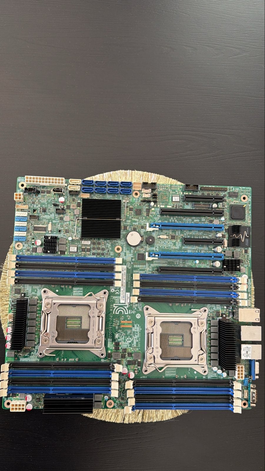 Intel S2600CO Dual Xeon LGA2011 Server Moederbord, Ophalen of Verzenden, Gebruikt, Intel, DDR3