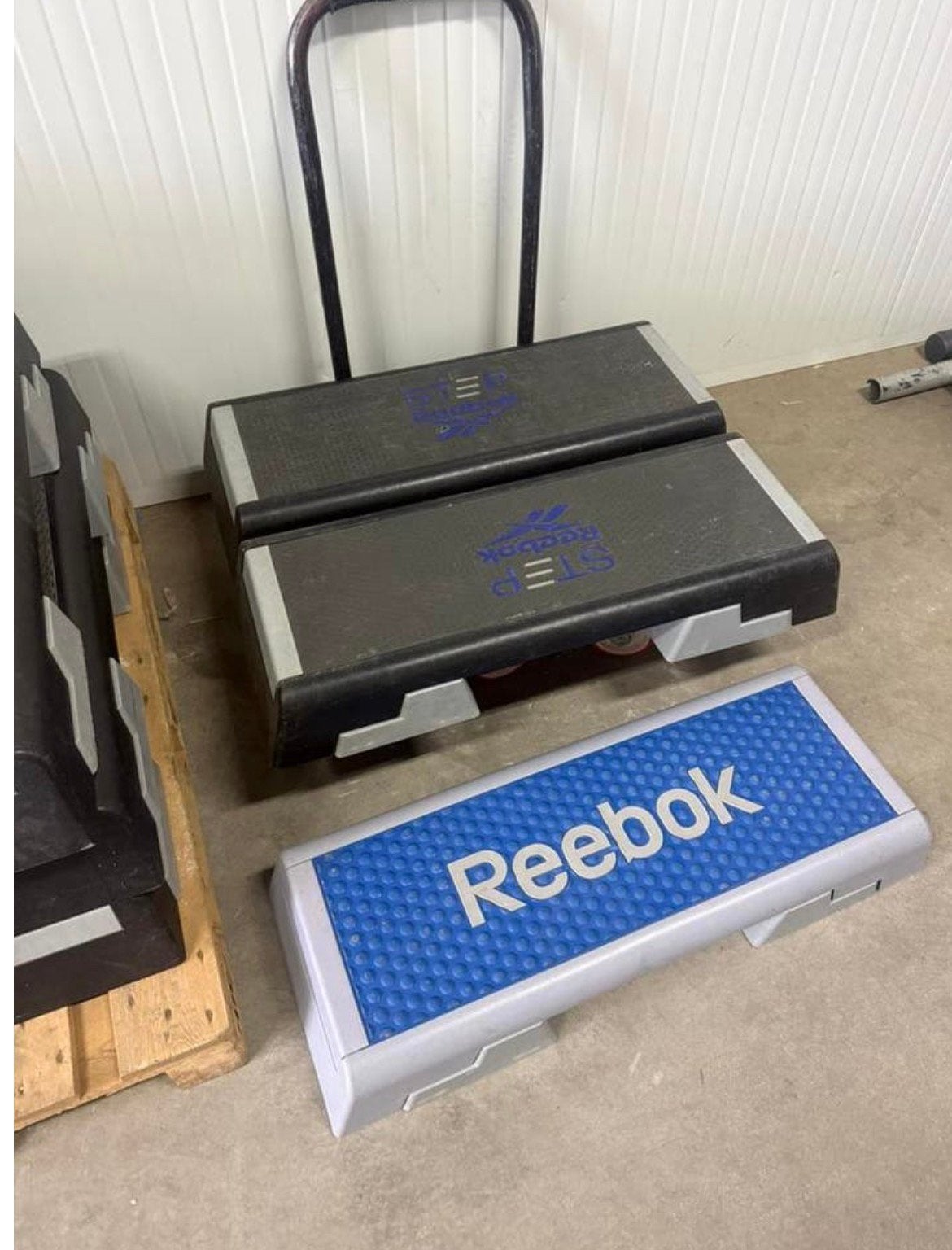 24 reebok steps / stepbanken / fitness / gym / groeples, Ophalen, Benen, Gebruikt, -