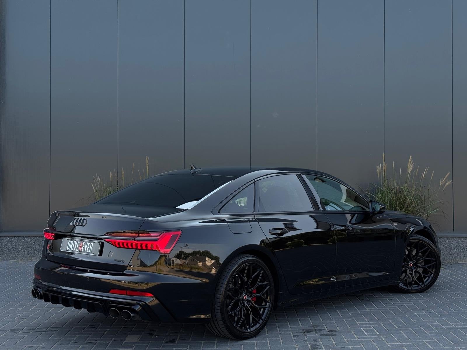 Audi A6 Limousine 55 TFSI e quattro Competition NAVI|LEDER|V, Automaat, Gebruikt, 4 cilinders, Zwart