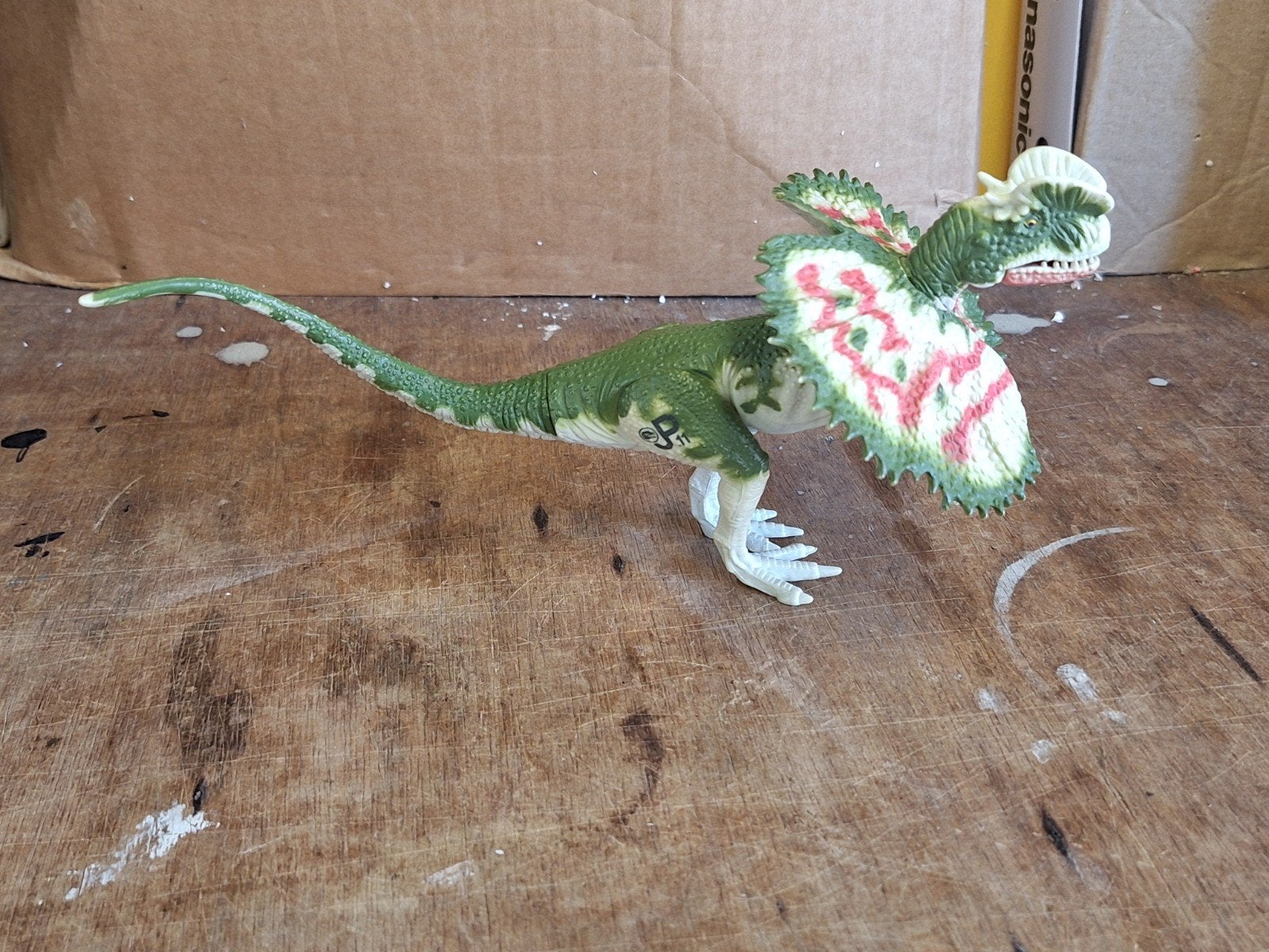 Kenner Jurassic Park 1993 Dilophosaurus Actiefiguur, Ophalen of Verzenden, Gebruikt