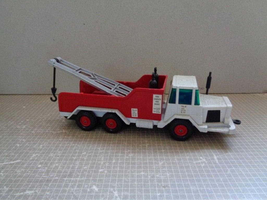 cresent toys berliet tow truck, Hobby en Vrije tijd, Verzenden, Nieuw, Bus of Vrachtwagen, Lion Toys