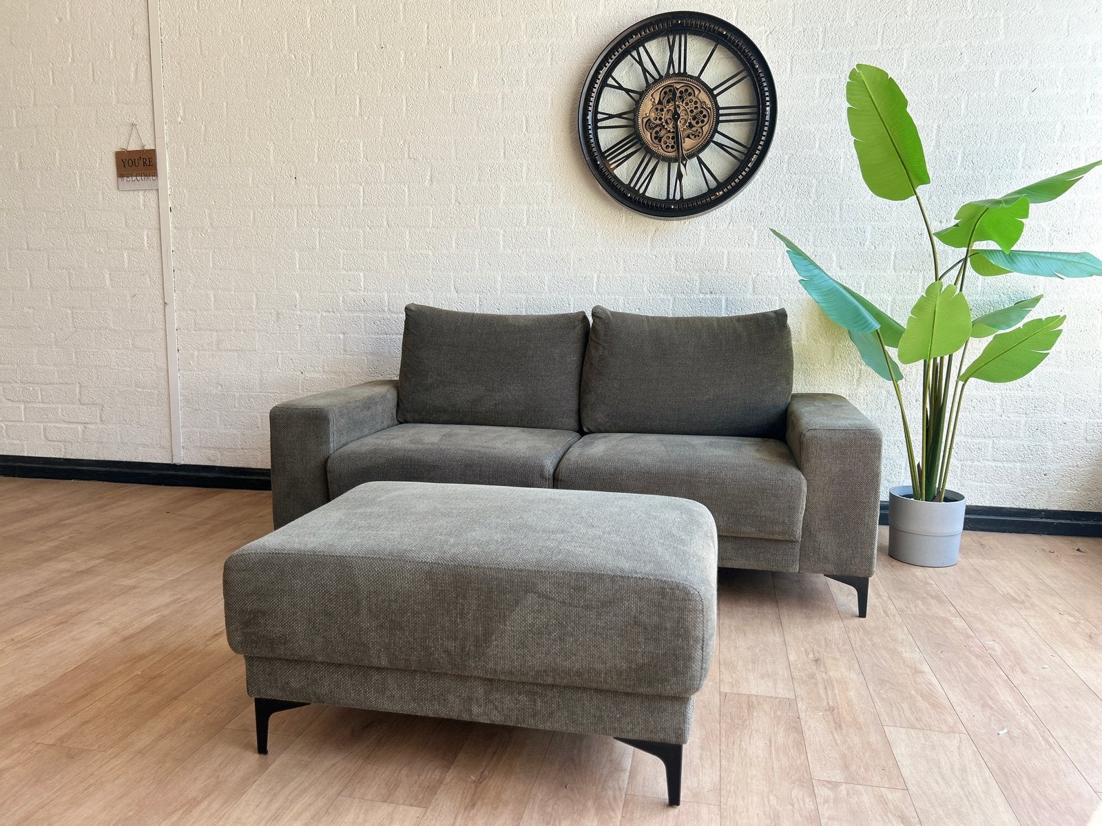 2,5-zits Bank met Hocker – Groene Stoffen Bank | 10m oud, 125 tot 150 cm, Tweepersoons, Ophalen of Verzenden, Zo goed als nieuw
