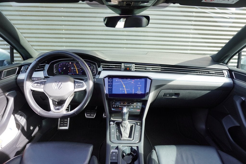 Volkswagen Passat Variant 1.5 TSI Automaat R-Line Panoramada, 730 kg, Euro 6, 4 cilinders, 150 pk