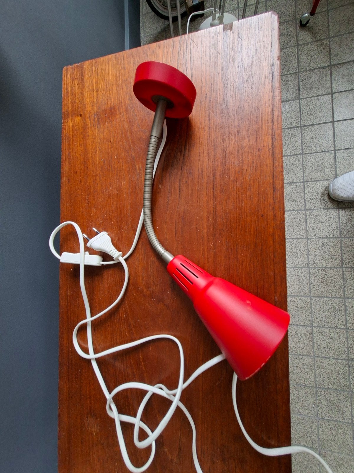 Ikea lampje, Huis en Inrichting, Lampen | Wandlampen, Ophalen, Metaal