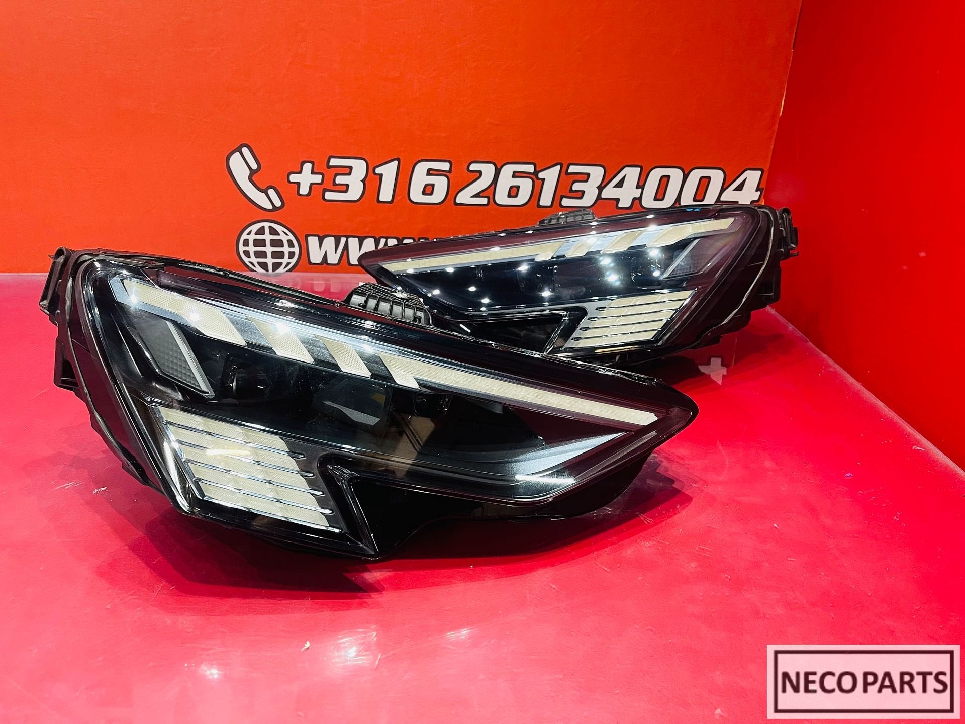 AUDI A3 RS3 8Y MATRIX LED KOPLAMPEN ORIGINEEL COMPLEET, Auto-onderdelen, Verlichting, Gebruikt, -, -, -