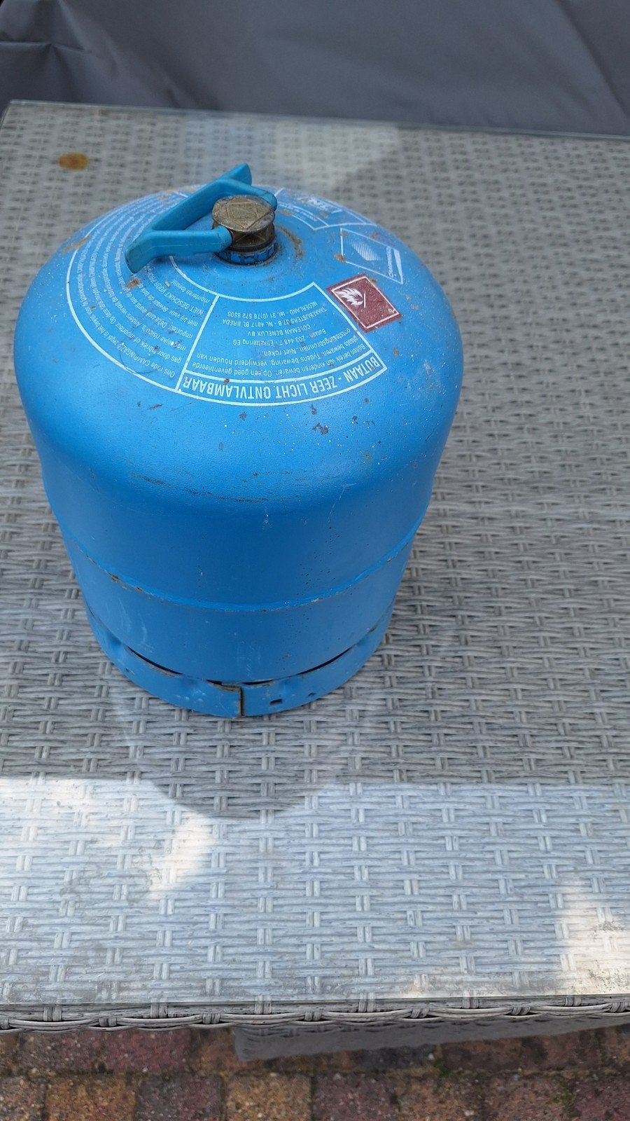gasfles 907 leeg, Ophalen, Gebruikt