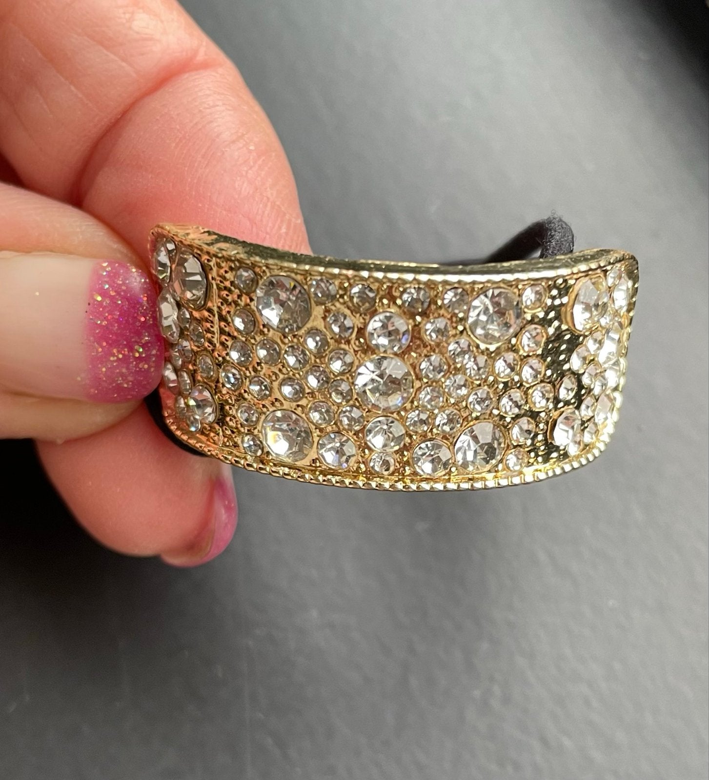 Goudkleurige haar elastiek met strass steentjes - Nieuw, Ophalen of Verzenden, Nieuw, Overige typen