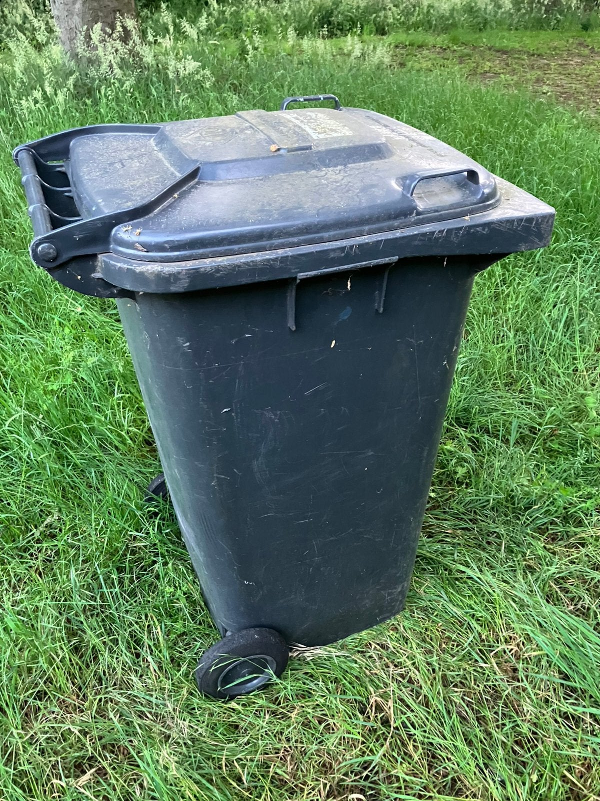 Grijze afval container 240ltr., Ophalen, Kunststof, Gebruikt, 40 liter of meer