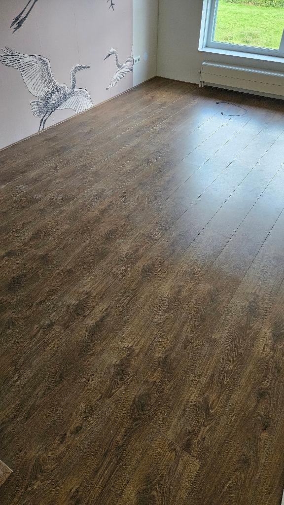 Laminaatvloer donker eiken ca. 35-40m2, Ophalen, Gebruikt, Bruin, 25 tot 50 m²