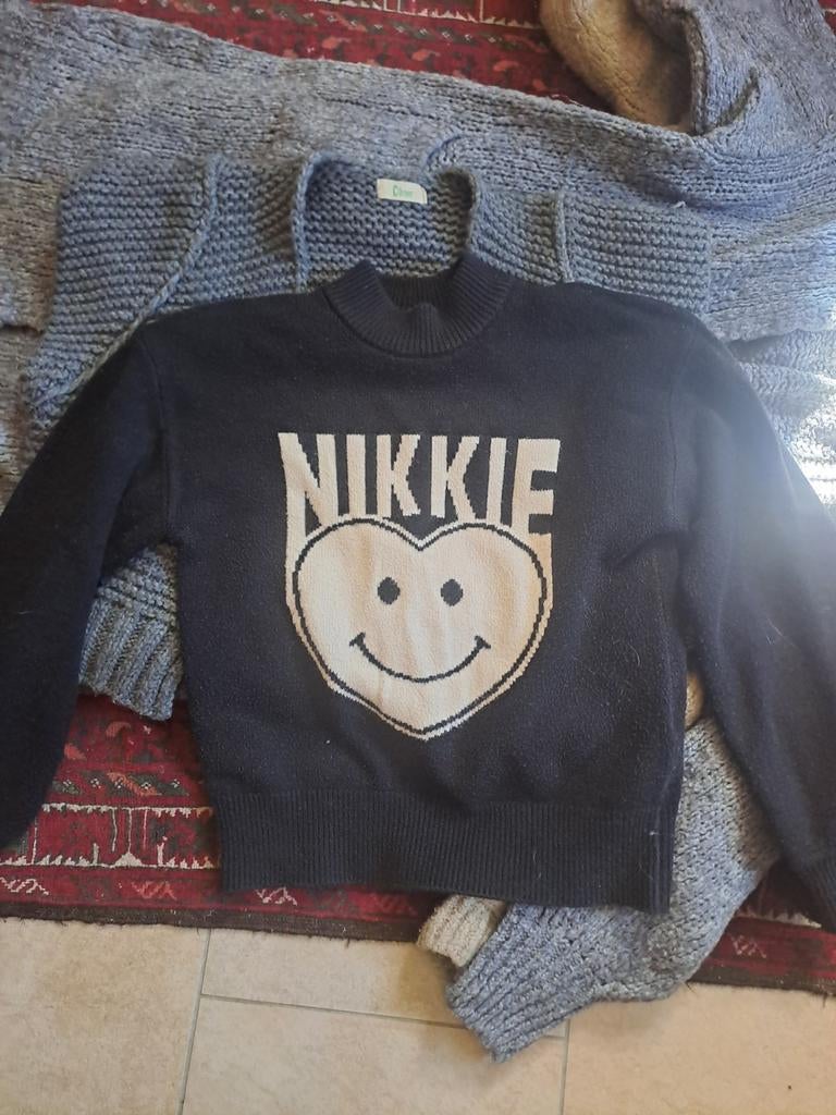Nikkie trui voor meisjes - Zwart met smiley, Kleding | Dames, Zwart, Ophalen of Verzenden, Nikkie, Maat 36 (S)