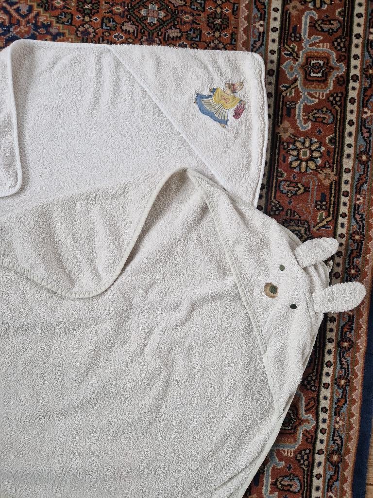 2 schattige Babycapes Omslagdoeken - Bébé-jou en Prénatal, Ophalen of Verzenden, Gebruikt, Overige typen, Bébé-jou