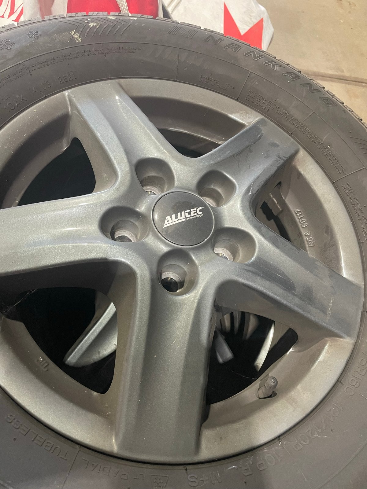 Camper velgen SL-6 winterbanden op Alutec velgen 225/75R16C, Ophalen, Gebruikt