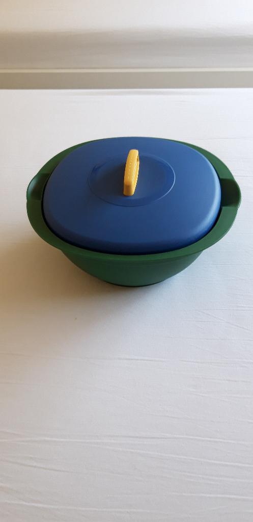 tupperware serveerschaal 1,8 liter met deksel, Huis en Inrichting, Keuken | Tupperware, Ophalen of Verzenden, Schaal