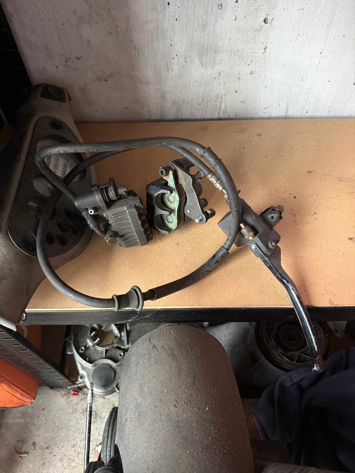 Gilera Runner 125/180cc Voorremklauw op druk, Fietsen en Brommers, Brommeronderdelen | Scooters, Ophalen, Gebruikt, Overige typen