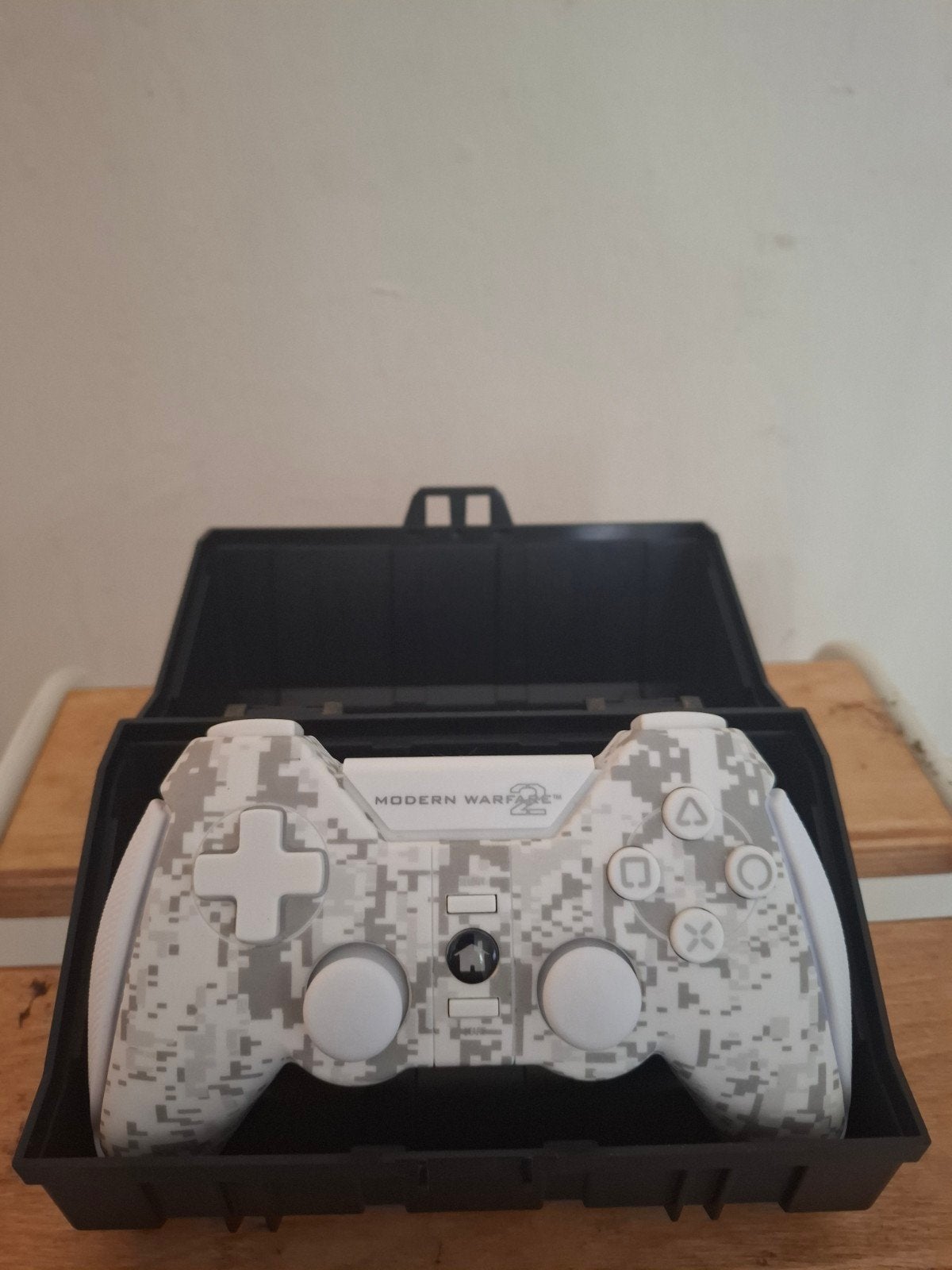 Xbox One Controller Modern Warfare Editie (geen USB dongle), Gebruikt, Microsoft, Xbox, Ophalen of Verzenden