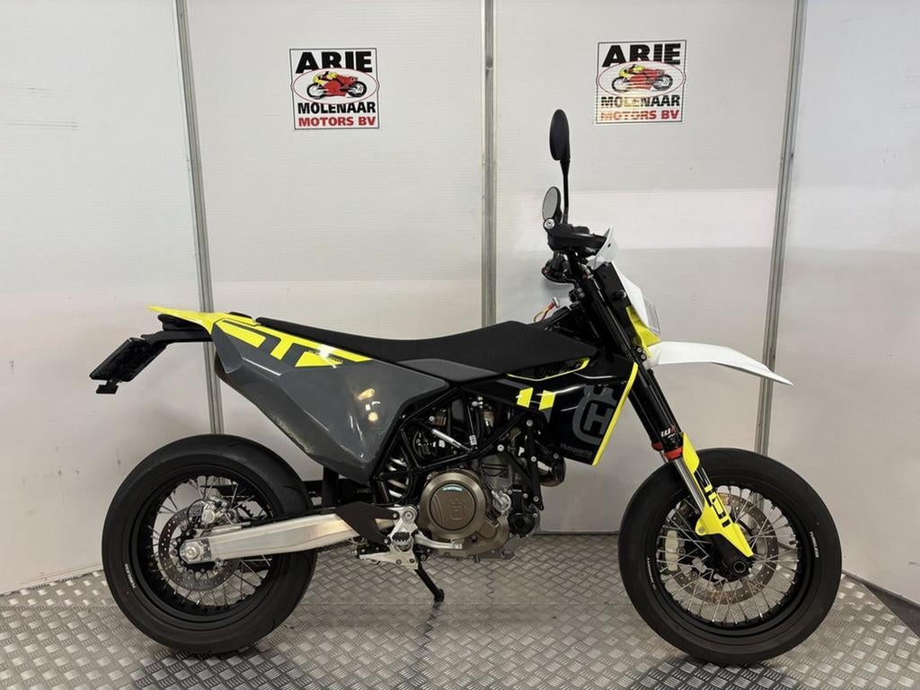 Husqvarna 701 SUPERMOTO (bj 2023), Motoren, Bedrijf, Onbekend, Meer dan 35 kW, HUSQVARNA
