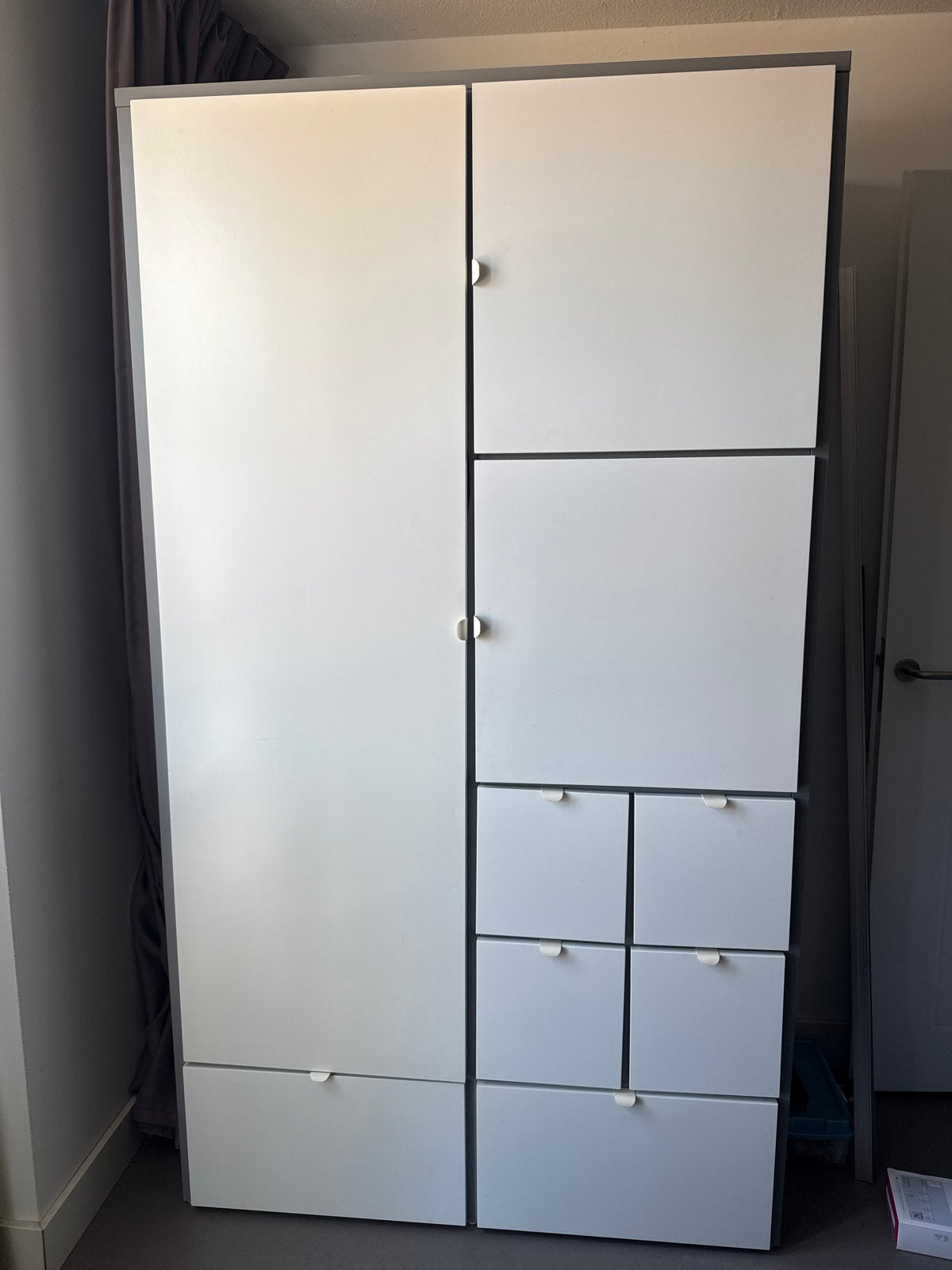 IKEA VISTHUS Kledingkast grijs/wit - Ruime opberger, Ophalen, Gebruikt, 100 tot 150 cm, 200 cm of meer