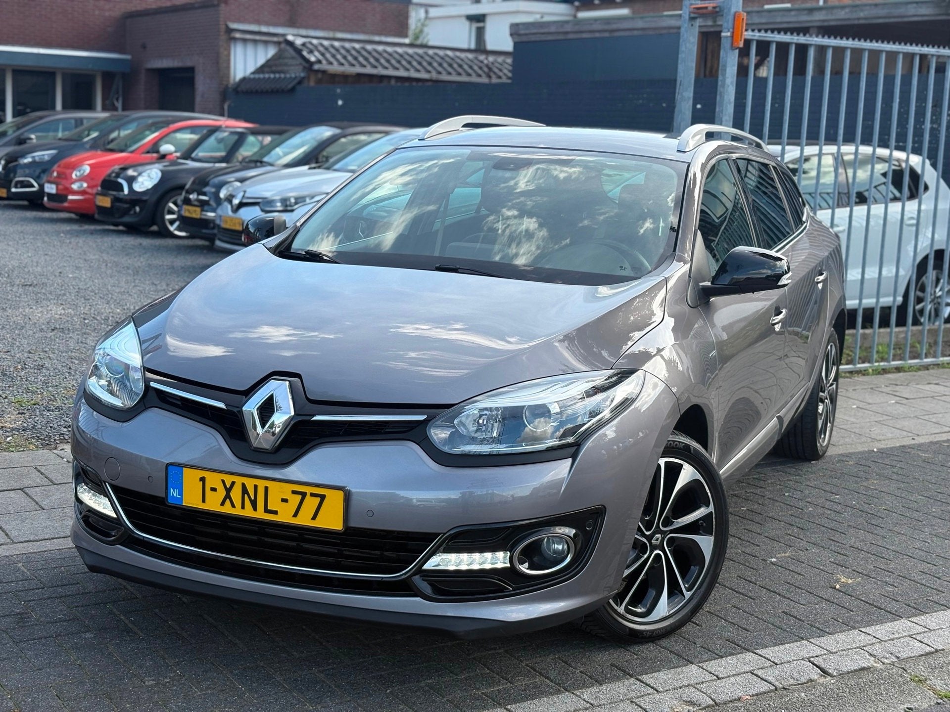 Renault Mégane Estate 1.2 TCe Bose | Automaat | LED | Half, Euro 5, Gebruikt, Zwart, 4 cilinders