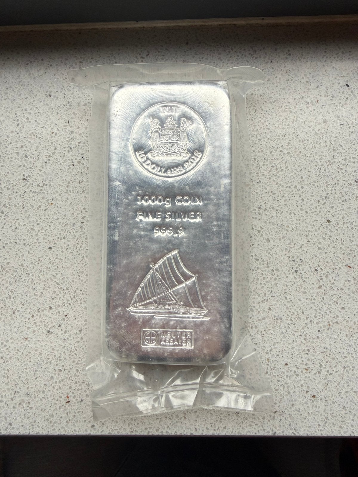 2018 Fiji 1 KG Silver Coin Bar 999.9 Fine Silver–Cast, Ophalen, Zilver