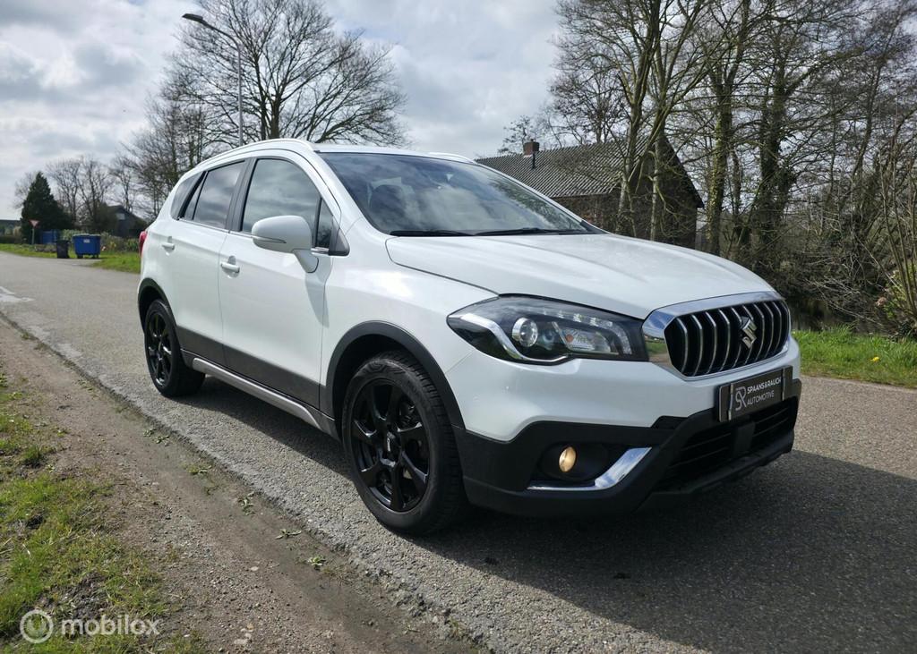Suzuki S-Cross 1.0 Boosterjet / Navi / Camera / Trekhaak, Auto's, Suzuki, Stof, Gebruikt, Stoelverwarming, 400 kg