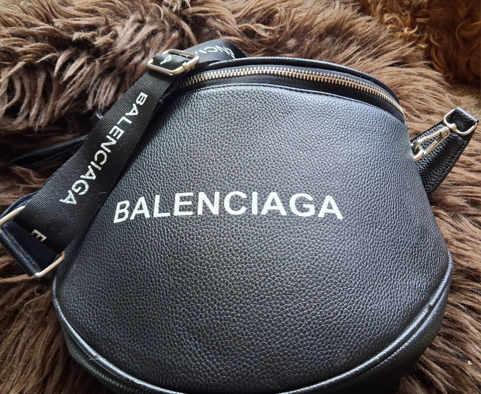 Balenciaga Bumbag, Ophalen of Verzenden, Gebruikt, Zwart, Schoudertasje