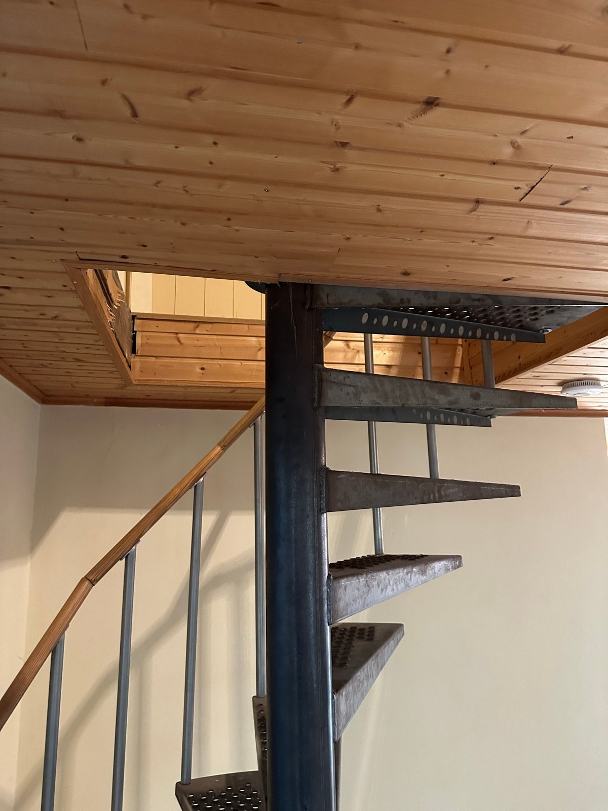 IJzeren Spiltrap - 250 cm hoog, 130 cm breed, Ophalen of Verzenden, Gebruikt, Trap, 2 tot 4 meter