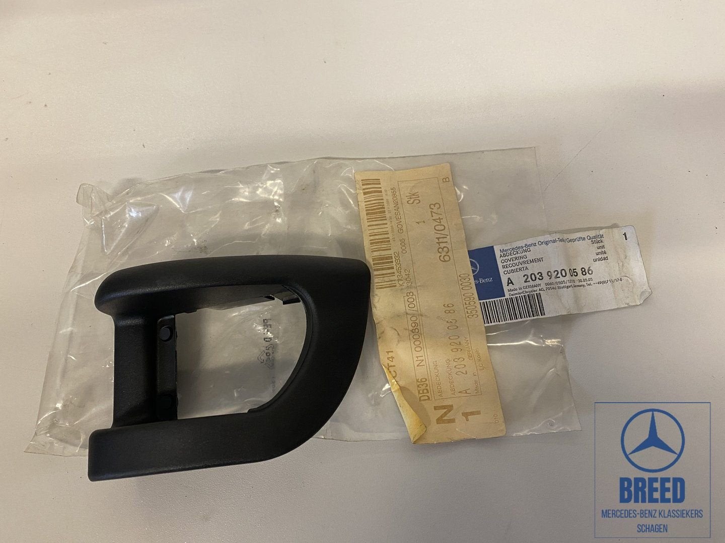 NOS rozet achterbankontgrendeling Mercedes-Benz W203 S203, -, Nieuw, Ophalen of Verzenden, -