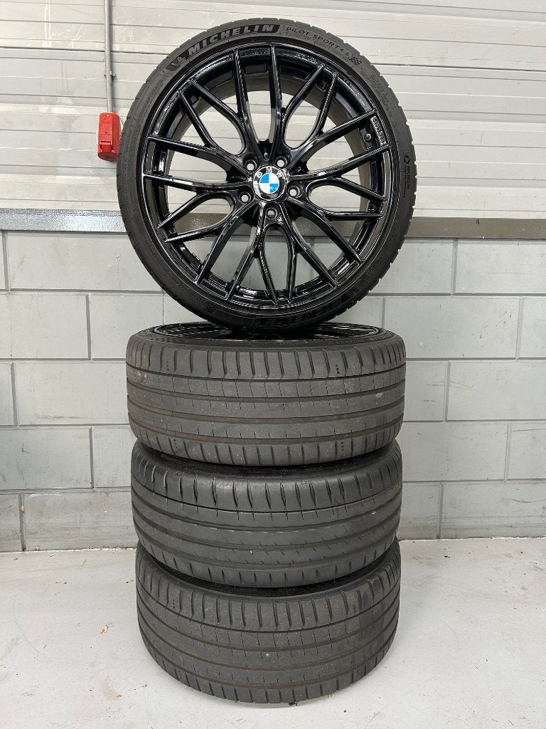 BMW 1-serie zomer set 5 x 112 - 235 35 R 19, Gebruikt, Banden en Velgen, 235 mm, Personenwagen